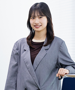 アソシエイト